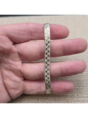 7.5 Inch Sterling Silver Textured Diamond Cut Filigree Pattern Flat Bracelet B15